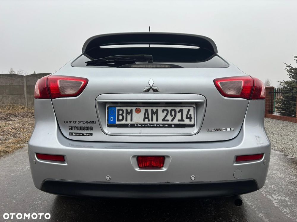 Mitsubishi Lancer - 7