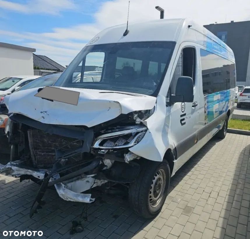 Mercedes-Benz Sprinter 907.233 - 2