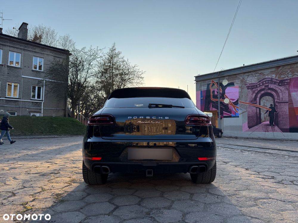 Porsche Macan Turbo PDK - 4