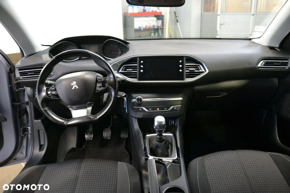 Peugeot 308 - 15