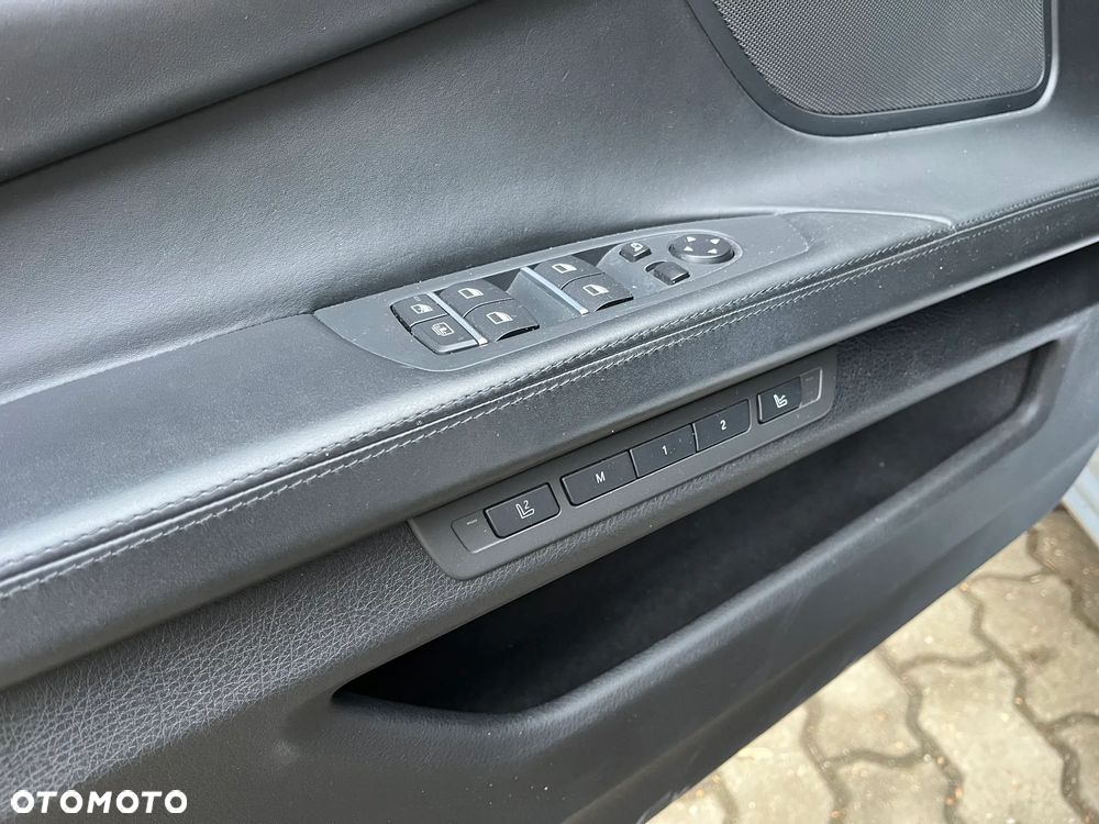 BMW Seria 7 760Li - 23