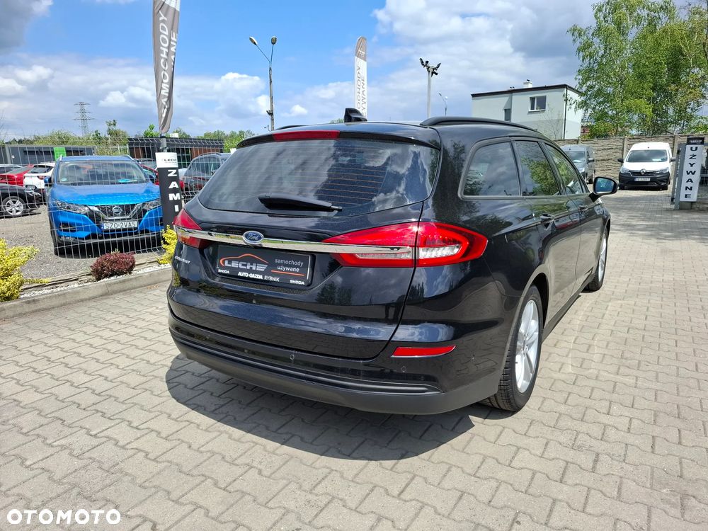 Ford Mondeo SW - 31
