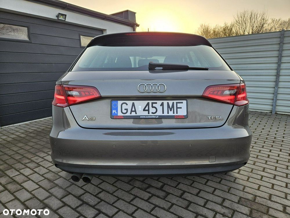 Audi A3 Sportback 1.4 TFSI Attraction - 3