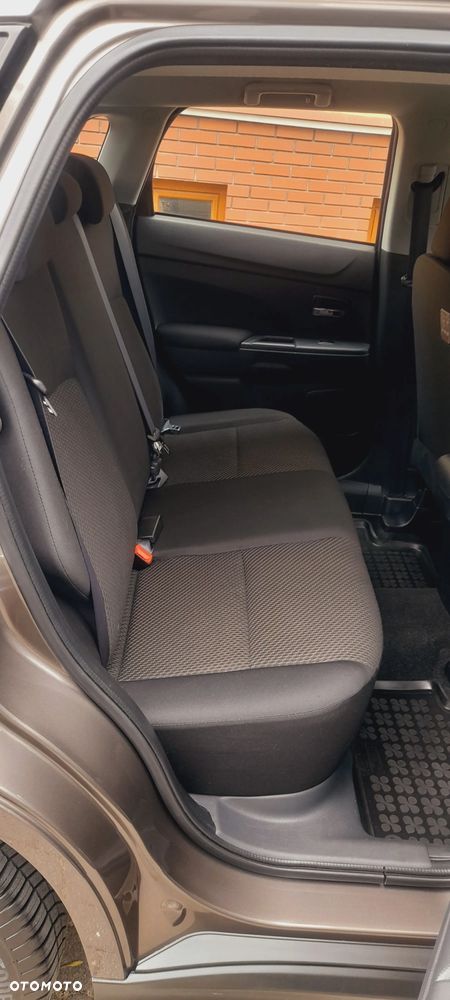 Mitsubishi ASX 1.6 Invite - 12