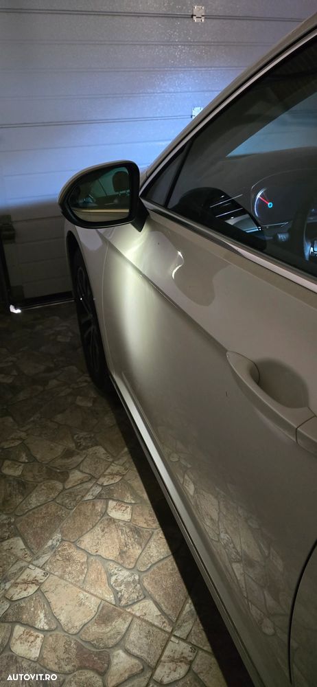 Volkswagen Passat 2.0 TDI R Executive - 39