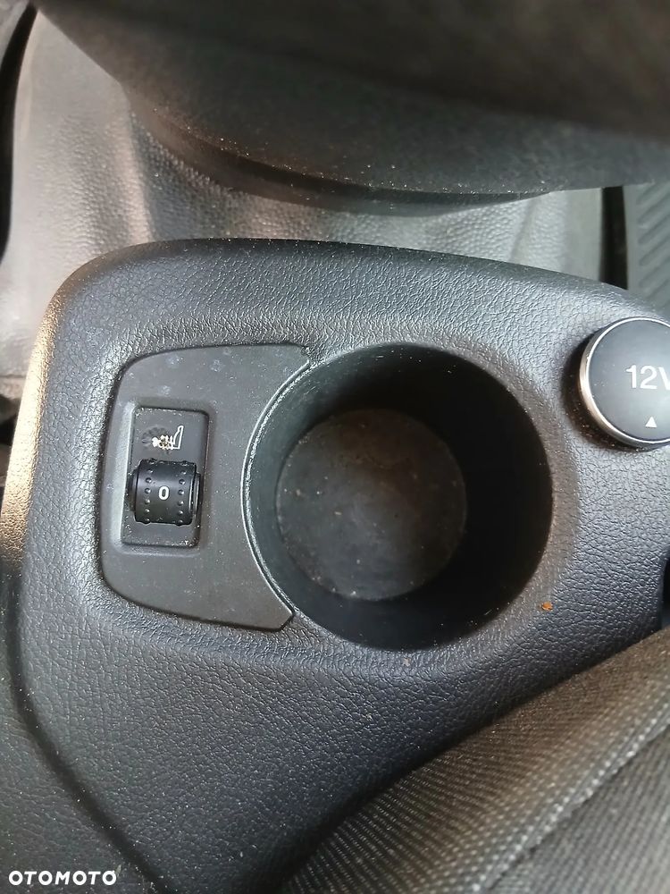 Ford Transit Conect - 13