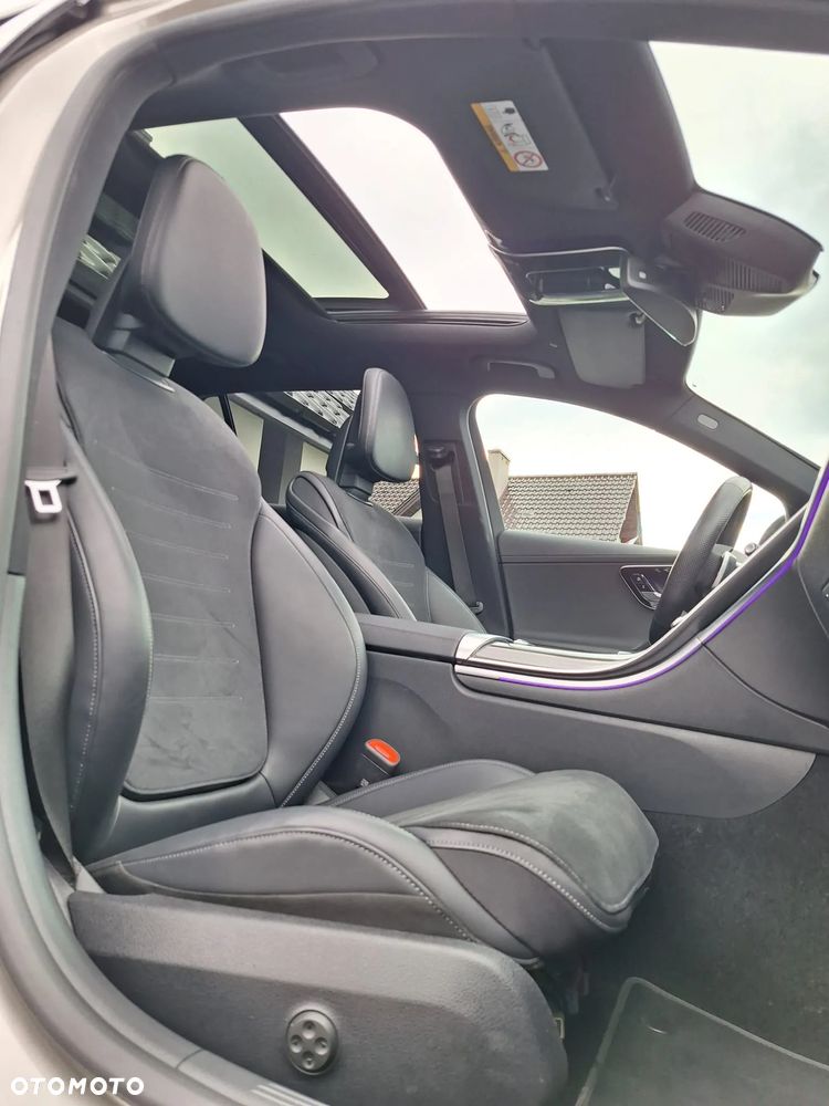 Mercedes-Benz Klasa C ver-300-e-phev-amg - 25