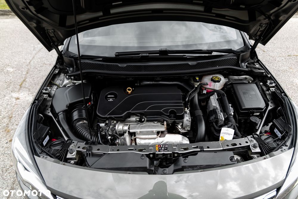 Opel Astra 1.4 T Elite S&S - 39