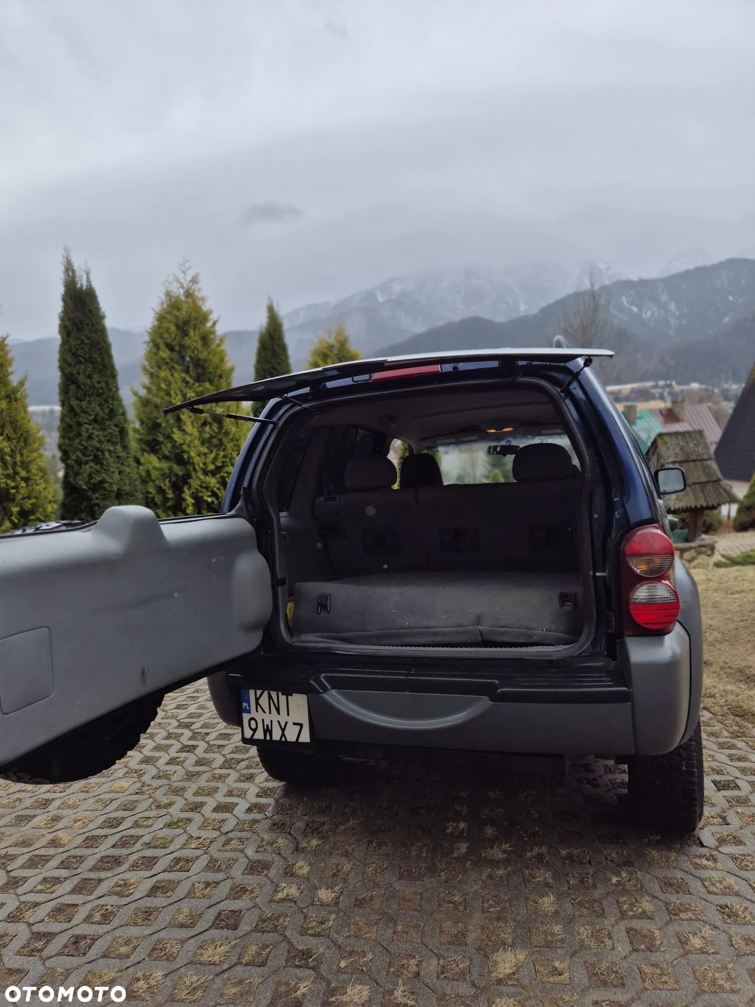 Jeep Liberty 3.7 4x4 - 2