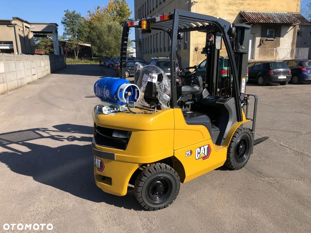 Caterpillar GP25N - 10