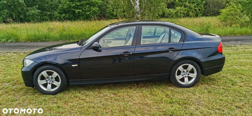 BMW Seria 3 318i - 10