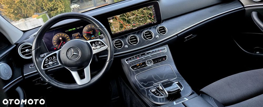 Mercedes-Benz Klasa E 220 d 9G-TRONIC - 31