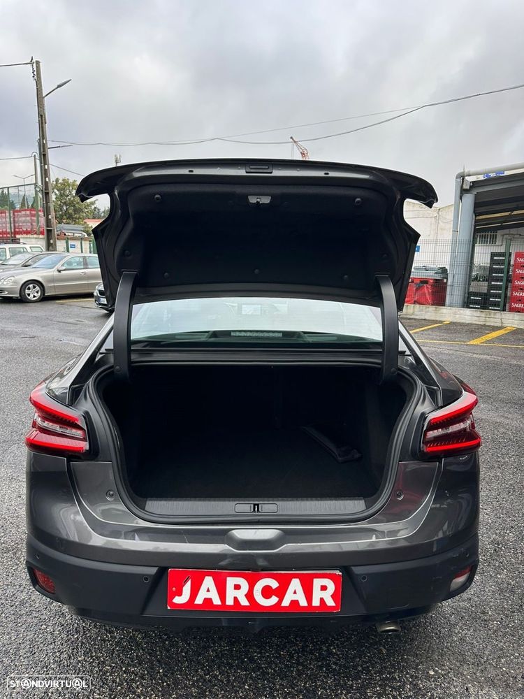 Citroën C4 X 1.5 BlueHDi Feel Pack EAT8 - 6