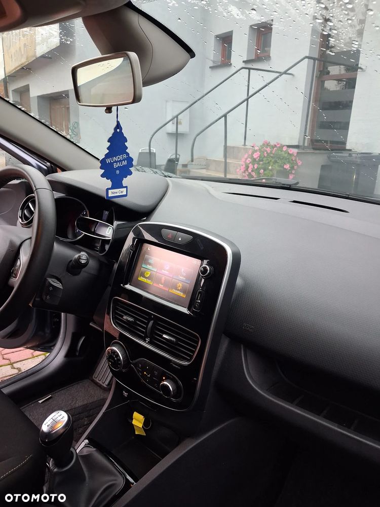 Renault Clio - 15