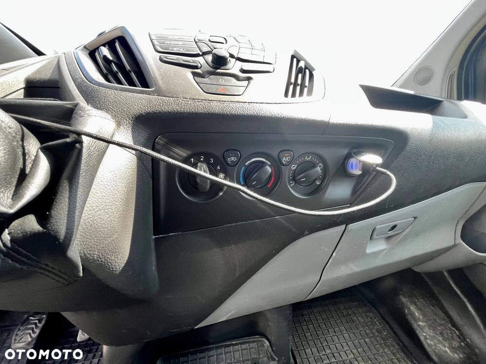 Ford TRANSIT CUSTOM - 10