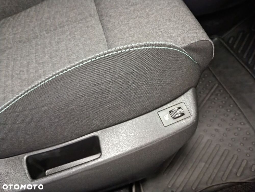 Citroën C4 1.2 PureTech Feel - 17