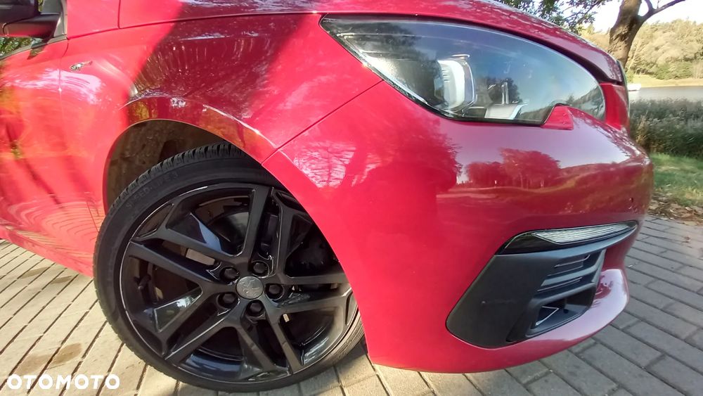 Peugeot 308 SW 2.0 BlueHDi GT S&S EAT8 - 13