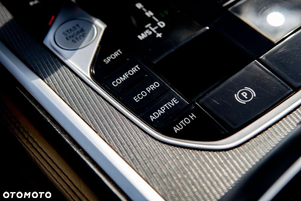 BMW Seria 8 840i xDrive - 28