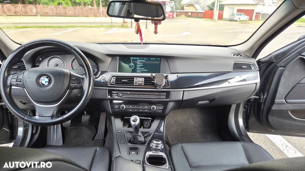 BMW Seria 5 520d - 6