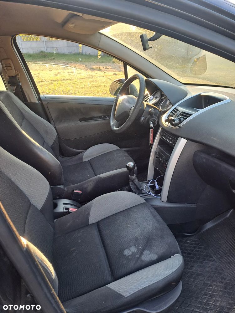 Peugeot 207 1.6 HDi - 7
