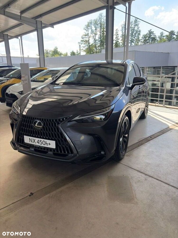 Lexus NX - 1