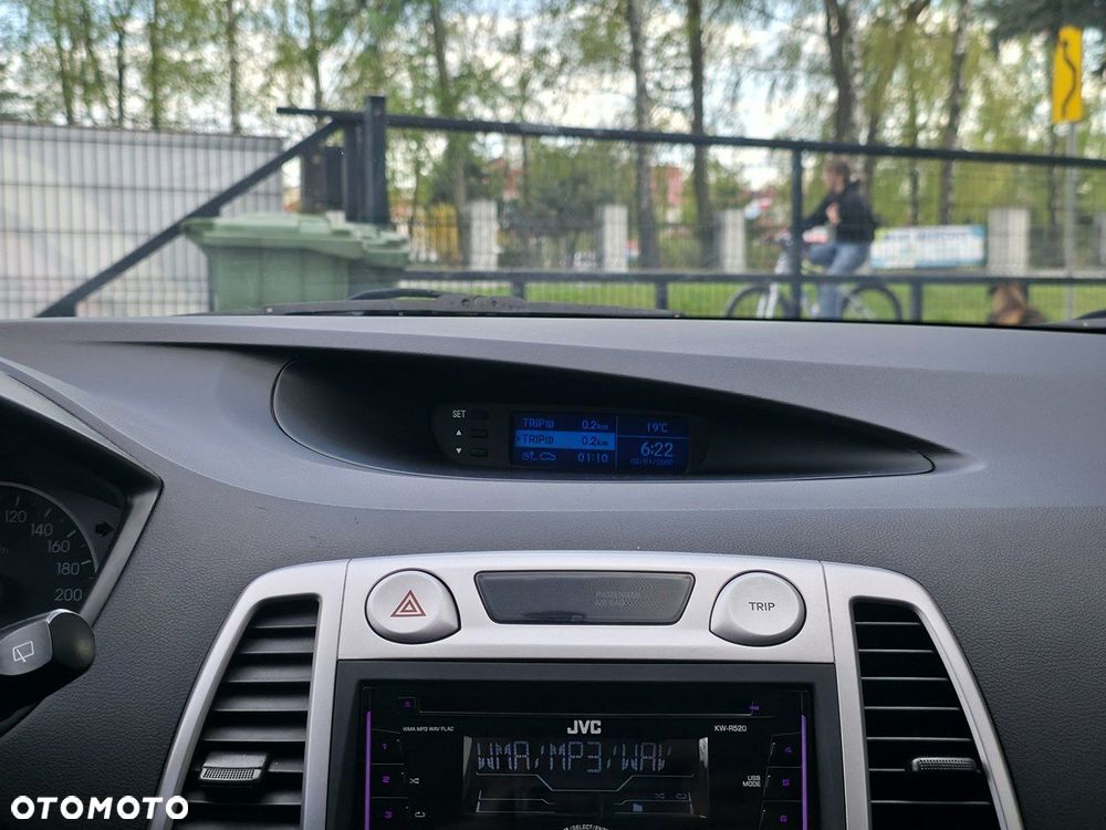 Hyundai i20 - 13