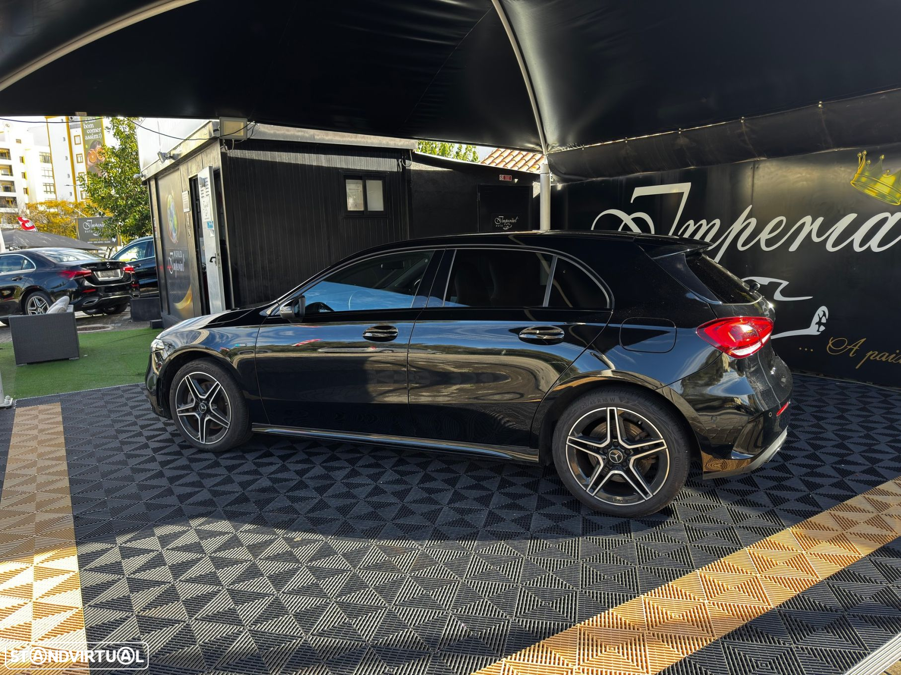 Mercedes-Benz A 250 e AMG Line - 3
