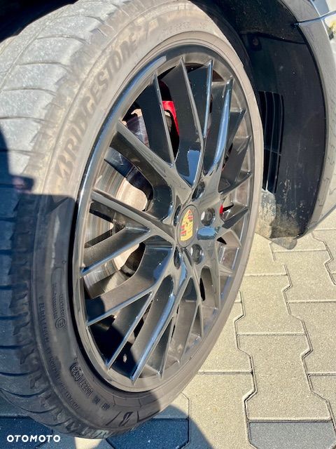 Porsche Panamera GTS - 35