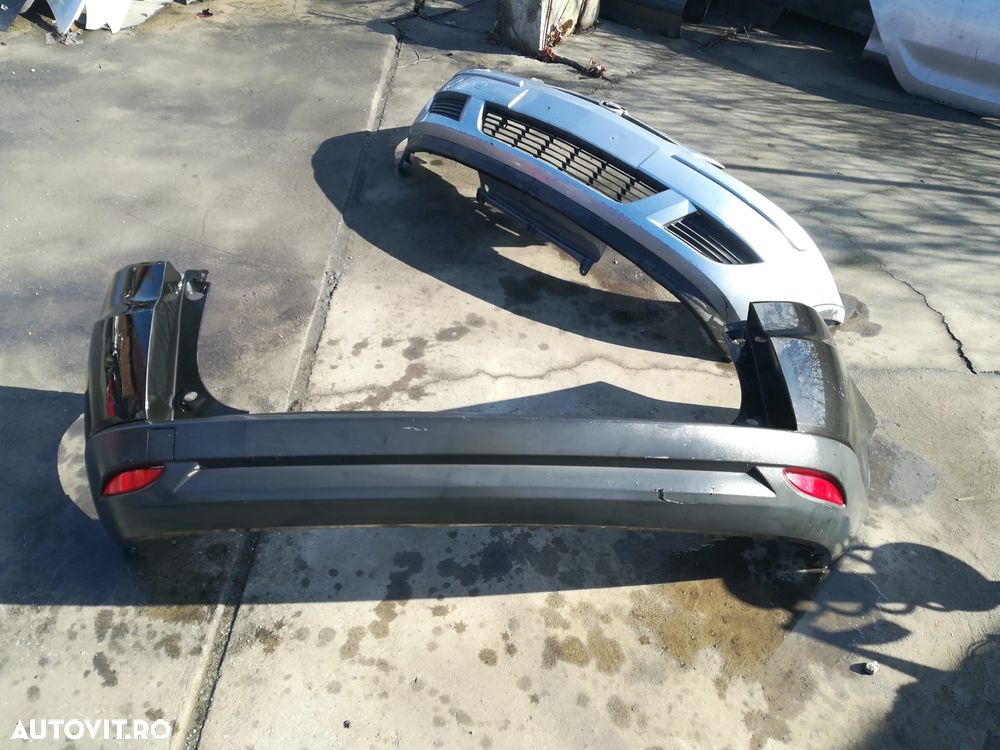 Bara spate pentru Renault Megane 3 break , combi an 2012 - 1