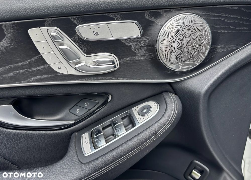 Mercedes-Benz GLC - 14