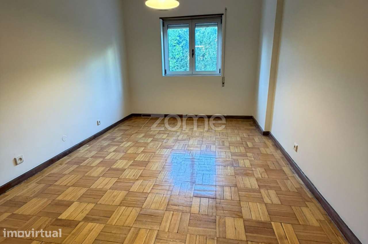 T3 para Arrendamento no Centro de Braga c/ 154m - Avenida da Liberdade - Grande imagem: 2/20