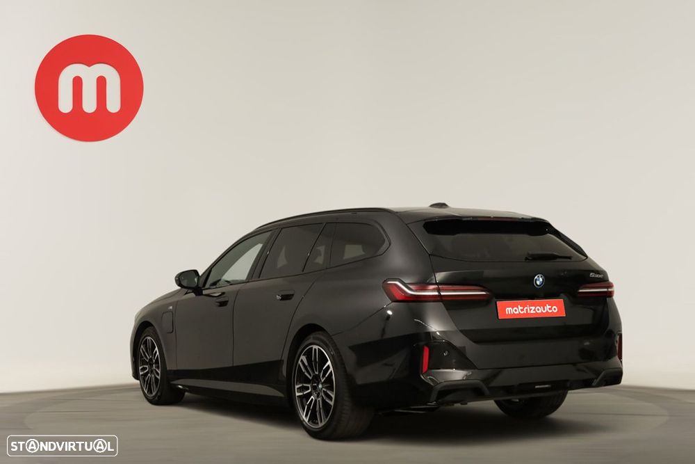 BMW 530 e Pack Desportivo M - 3