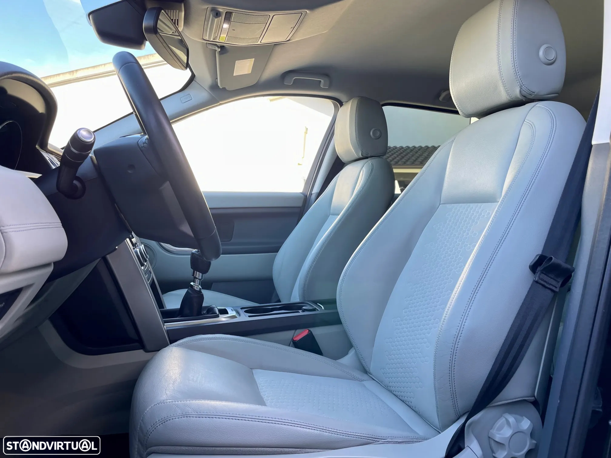 Land Rover Discovery Sport 2.0 TD4 SE - 27