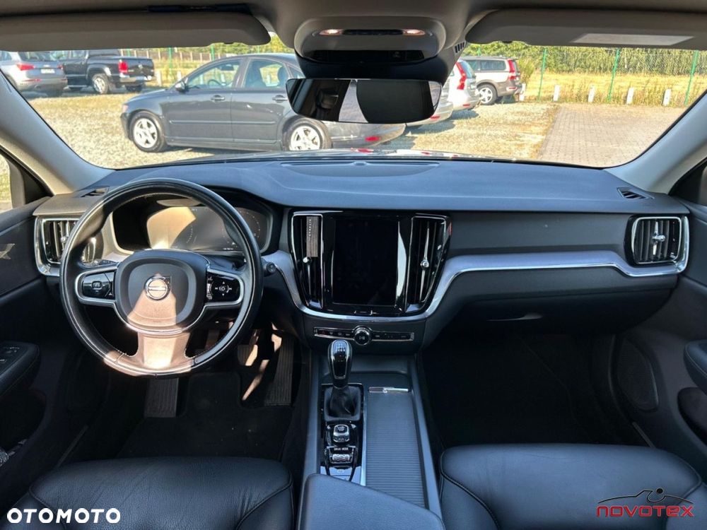 Volvo V60 D3 Drive-E Momentum - 15
