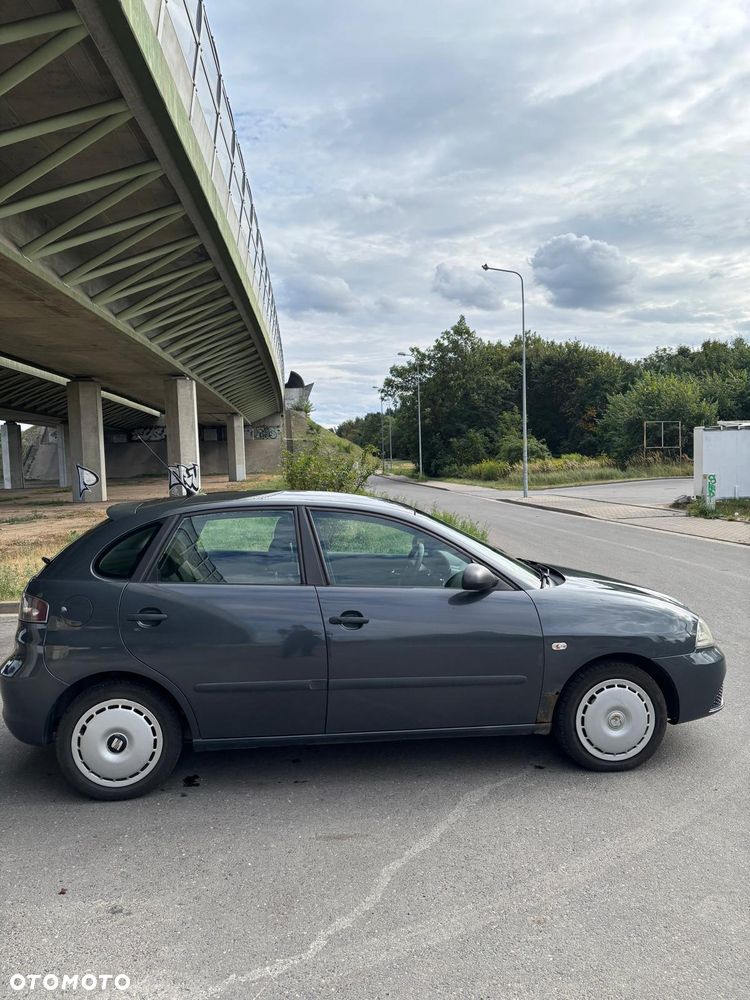 Seat Ibiza 1.4 16V Reference - 4