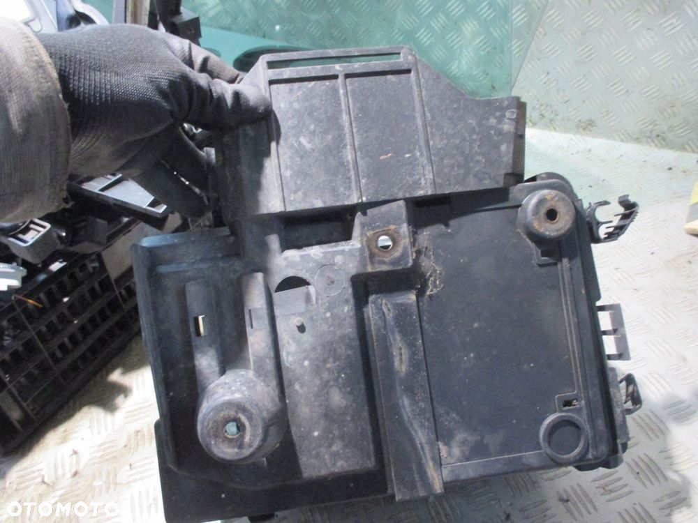 Obudowa osłona akumulatora Ford C-MAX 1,8B 16V - 4