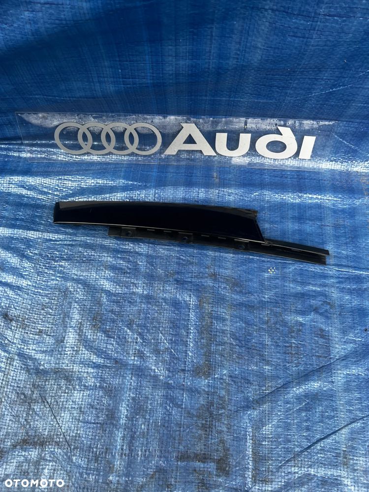 LISTWA SŁUPKA DRZWI LEWY PRZÓD AUDI A3 8V4837901 - 1