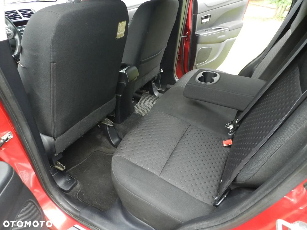 Mitsubishi ASX - 16