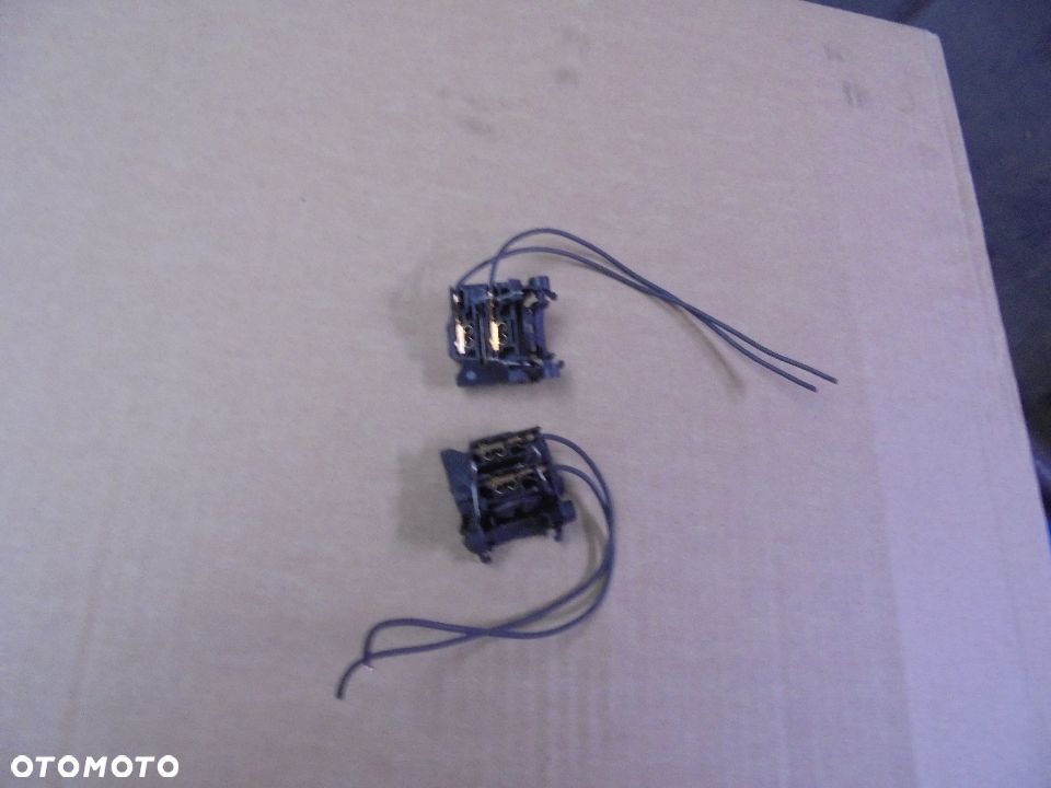 ford mondeo mk4  lampa oprawka świateł mijania - 3