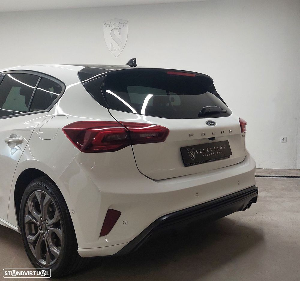 Ford Focus 1.0 EcoBoost MHEV ST-Line - 29