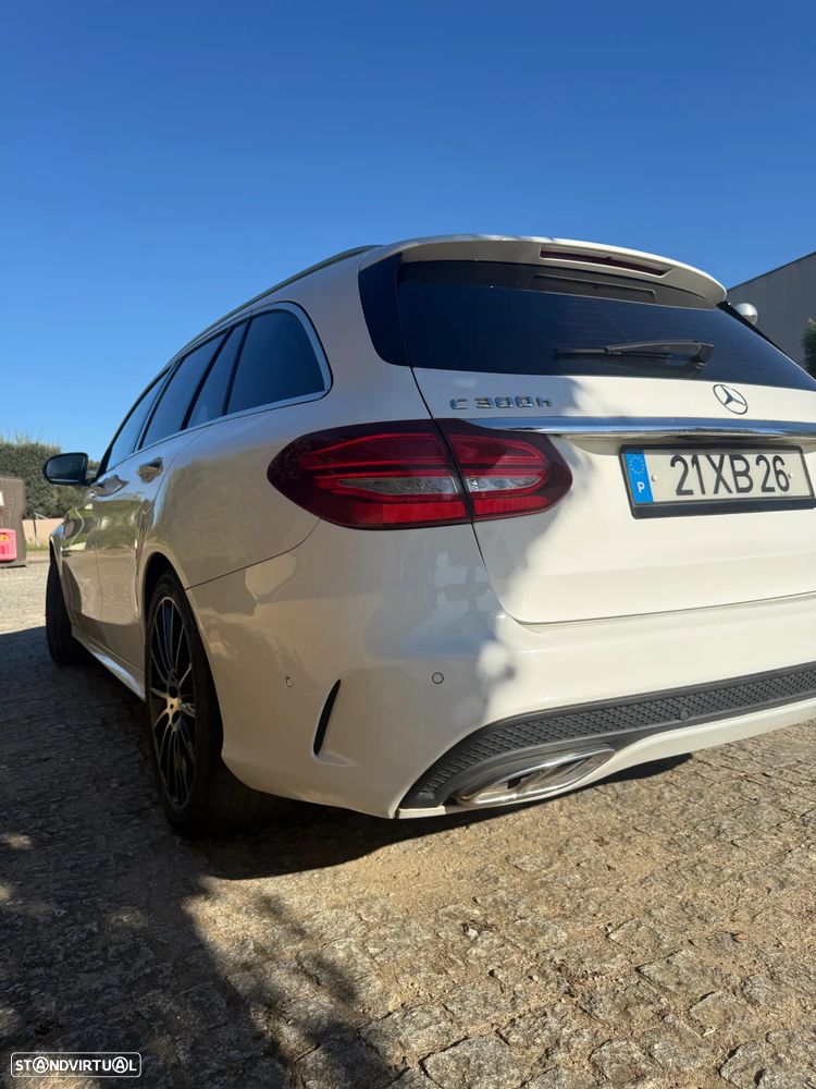 Mercedes-Benz C 300 h AMG Line - 24