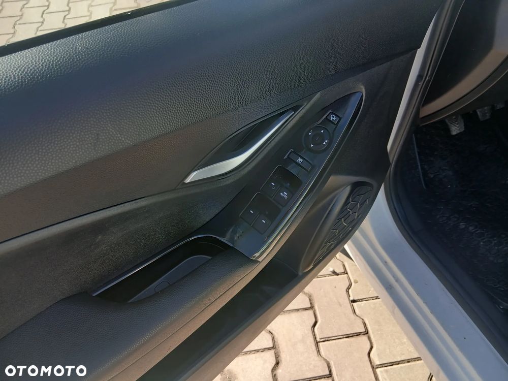 Hyundai ix20 1.6 CRDi blue YES Gold - 15