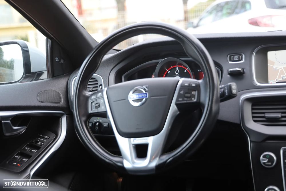 Volvo V40 D4 RDesign - 26