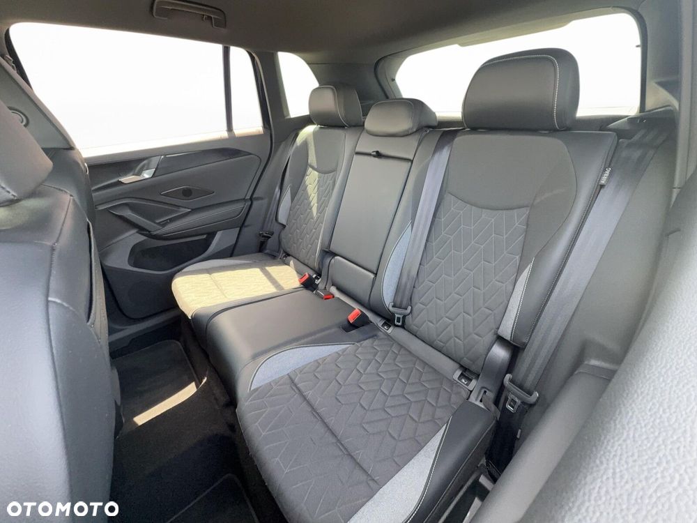 Volkswagen Tiguan - 25