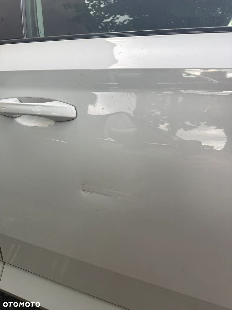 Skoda Superb 2.0 TDI L&K DSG7 - 8