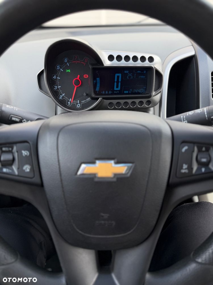 Chevrolet Aveo 1.4 LTZ - 7