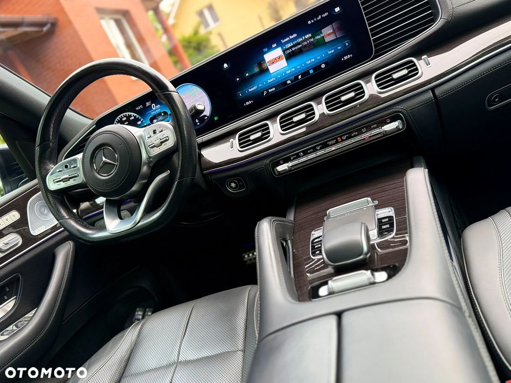Mercedes-Benz GLS - 31