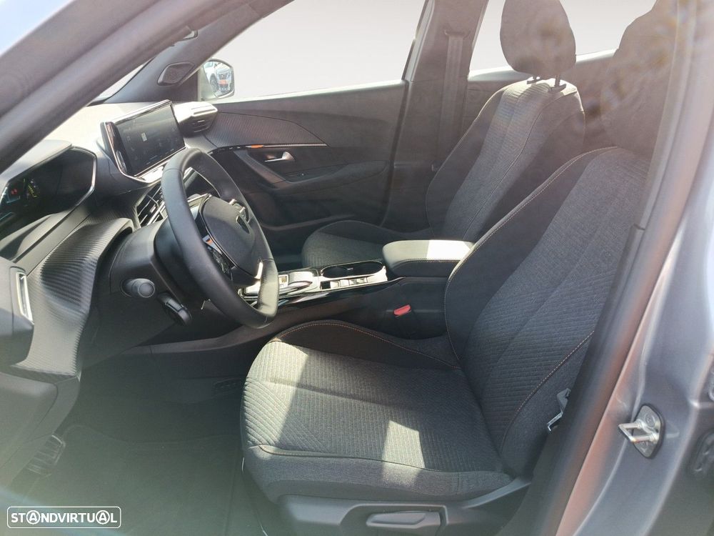 Peugeot e-2008 54 kWh Style - 9