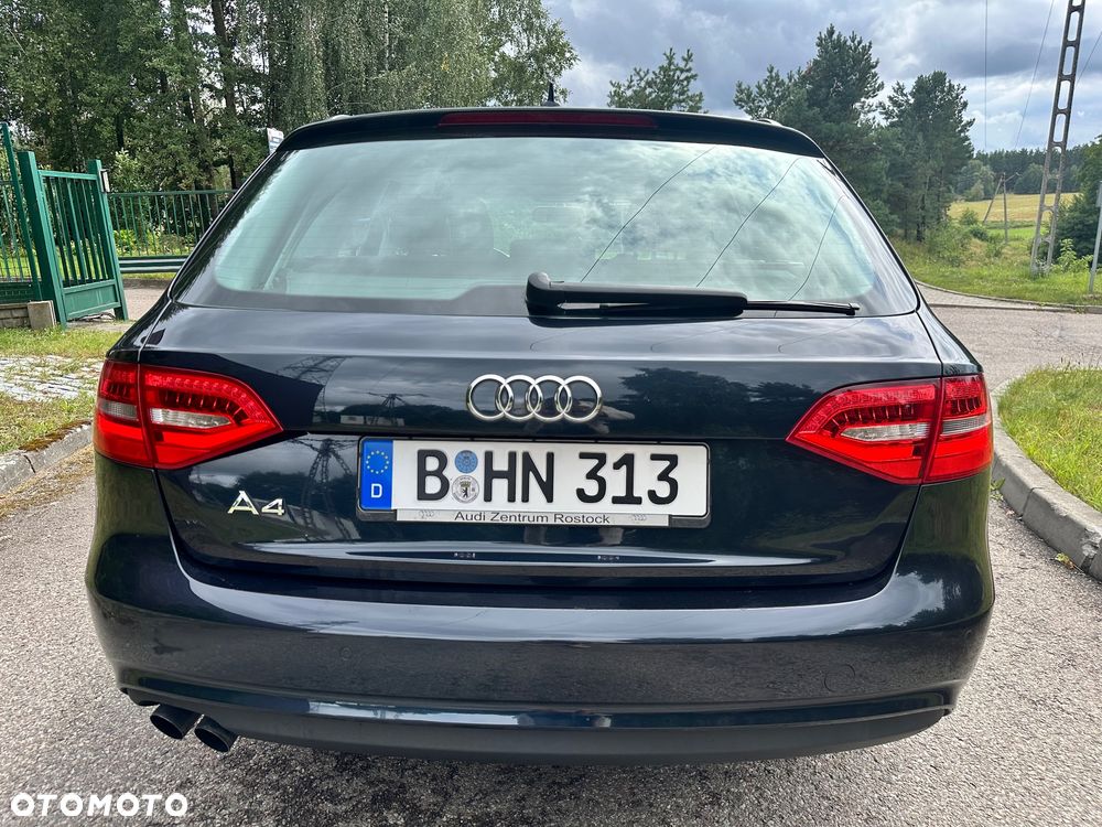 Audi A4 Avant 2.0 TDI - 9