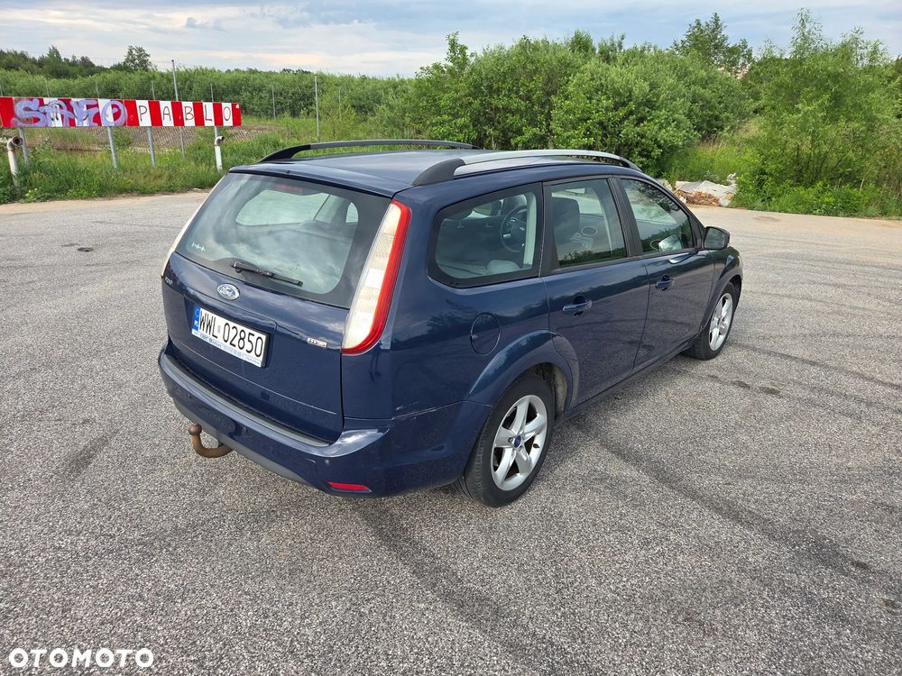 Ford Focus 1.8 TDCi Ambiente - 8